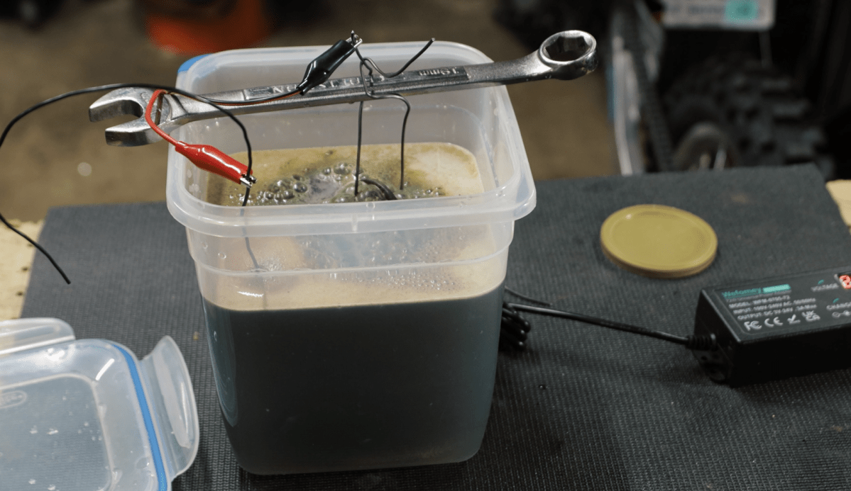 DIY Electrolysis rust removal and benchtop dc power supply Cornped